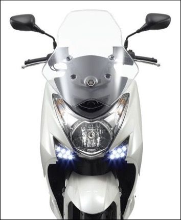 Yamaha Smax 155 Ön far